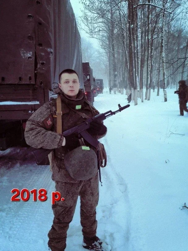 Шок!! Окупанта РФ поховали в Україні як героя 9