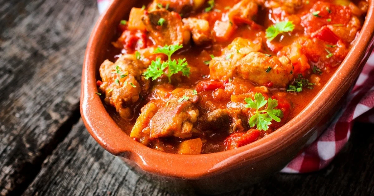 Рецепт тушкованої свинини з овочами в томатному соусі: крок за кроком 33