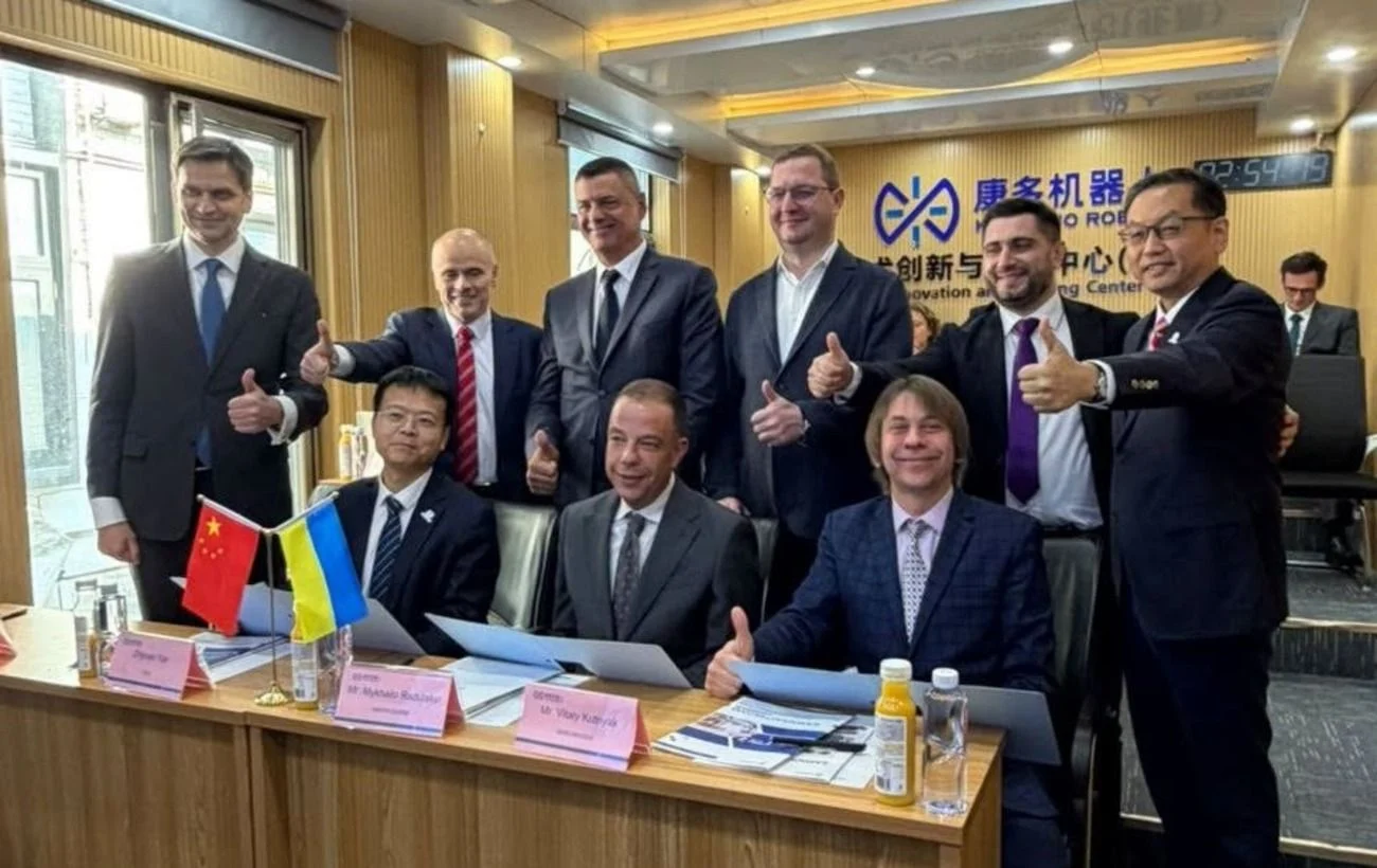 Перший в Україні Науково‑практичний центр роботизованої хірургії у співпраці з Китаєм 33