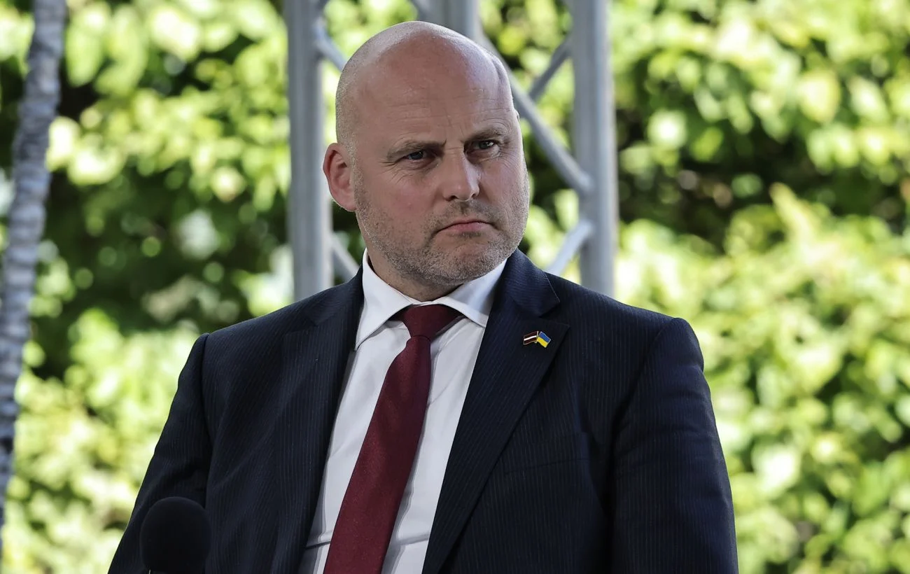 Прем’єр Латвії закликає відмовитися від однієї пляшки пива на рік заради підтримки України 9
