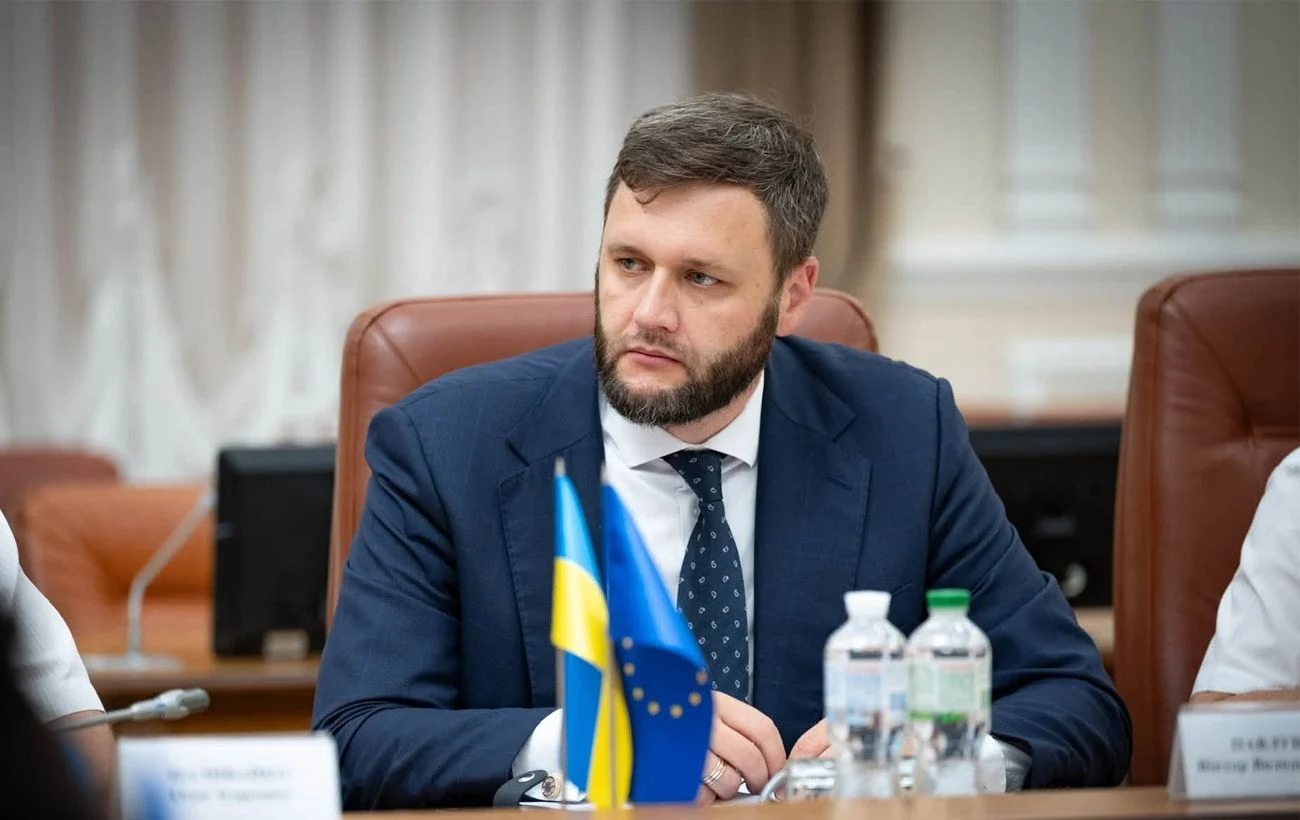 Лобіювання в Україні : інтерв’ю з головою НАЗК Віктором Павлушиком про реєстр прозорості та практику 47