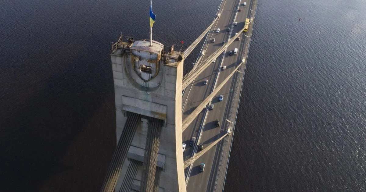 Пошкодження Північного мосту в Києві після вибуху: оцінка експертів щодо його експлуатації 17