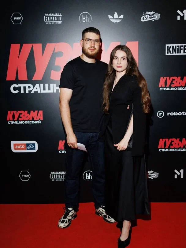 Сімейне життя дітей українських знаменитостей: шлюби, заручини та партнери 20 Сімейне життя дітей українських знаменитостей: шлюби, заручини та партнери 19