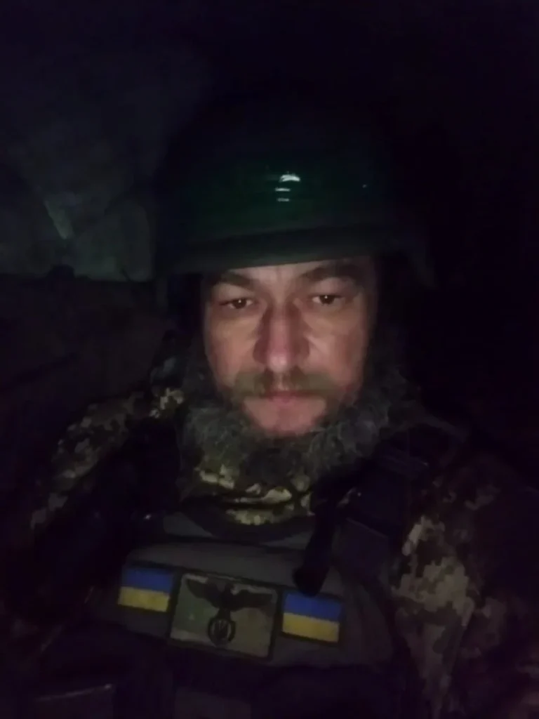 Хто такий Костянтин Власенко, біографія військового, врятованого дроном 10 Хто такий Костянтин Власенко, біографія військового, врятованого дроном 9
