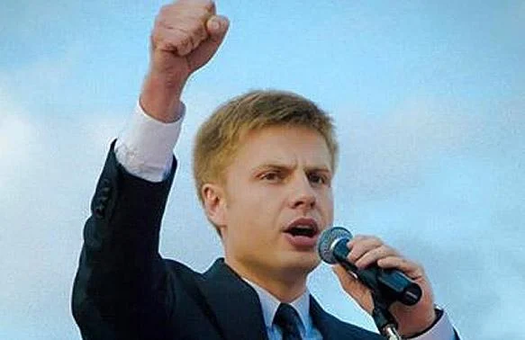 Хто такий Олексій Гончаренко, біографія скандального депутата-популіста та «співця капітуляції» 6 Хто такий Олексій Гончаренко, біографія скандального депутата-популіста та «співця капітуляції» 5