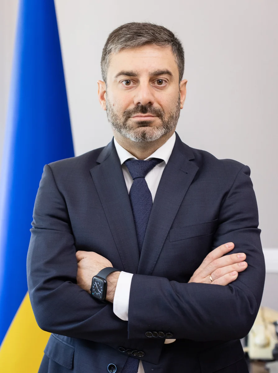Хто такий Дмитро Лубінець: біографія омбудсмена України, захисника прав людини під час війни 25 Хто такий Дмитро Лубінець: біографія омбудсмена України, захисника прав людини під час війни 24