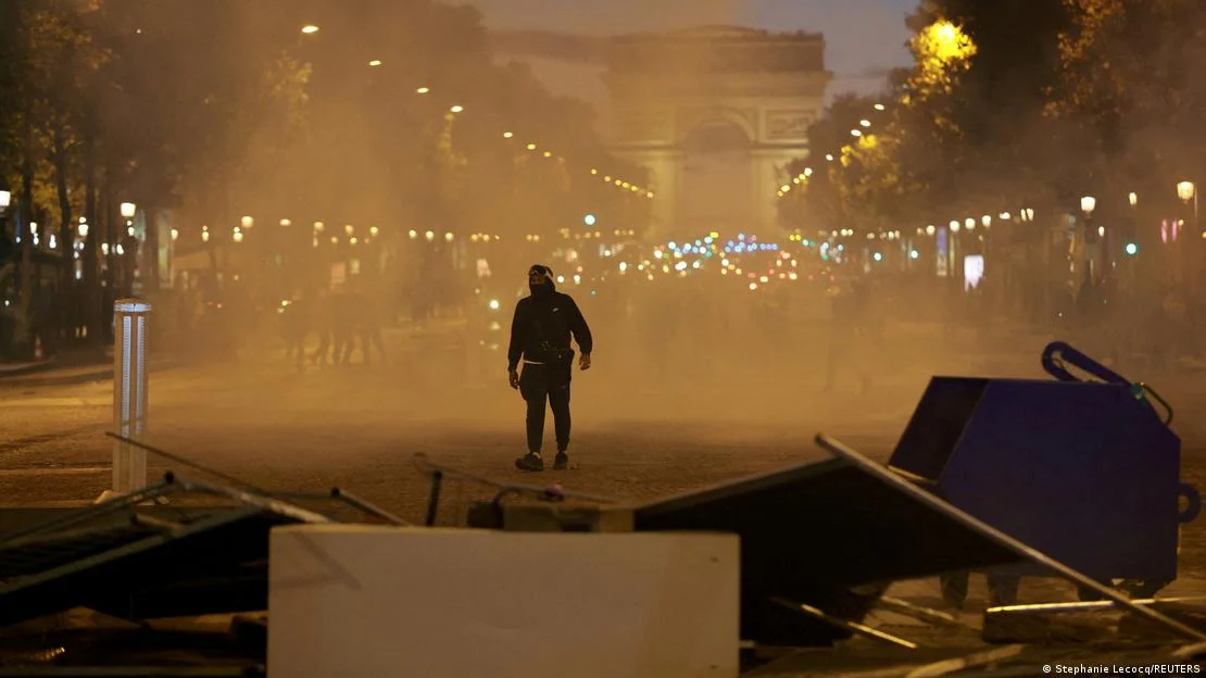 Протести у Франції 2026: підпали міські будівлі, сутички з поліцією 5