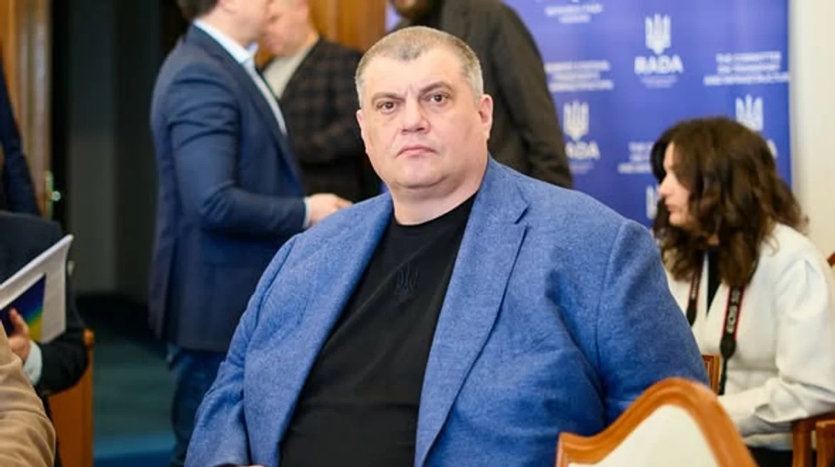 Хто такий Юрій Корявченков (Юзік), біографія актора і нардепа 18 Хто такий Юрій Корявченков (Юзік), біографія актора і нардепа 17
