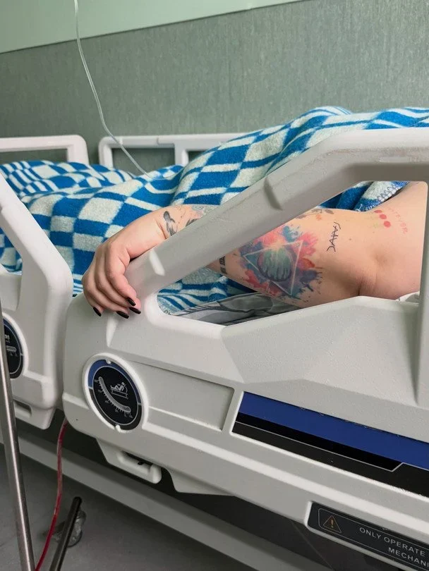 Альона Альона в лікарні: стан, підтримка шанувальників та останні новини 5
