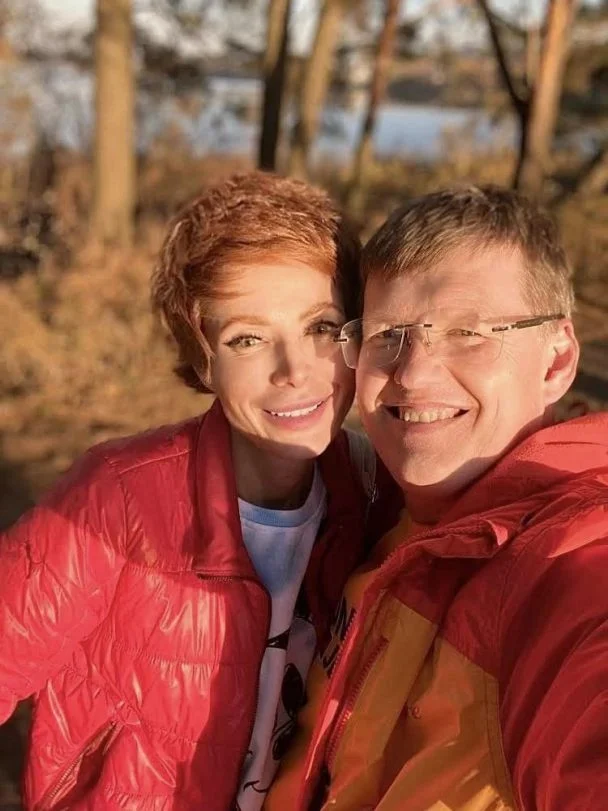 Олена‑Христина Лебідь і Павло Розенко: історія кохання, заручини та план на шлюб 12 Олена‑Христина Лебідь і Павло Розенко: історія кохання, заручини та план на шлюб 11